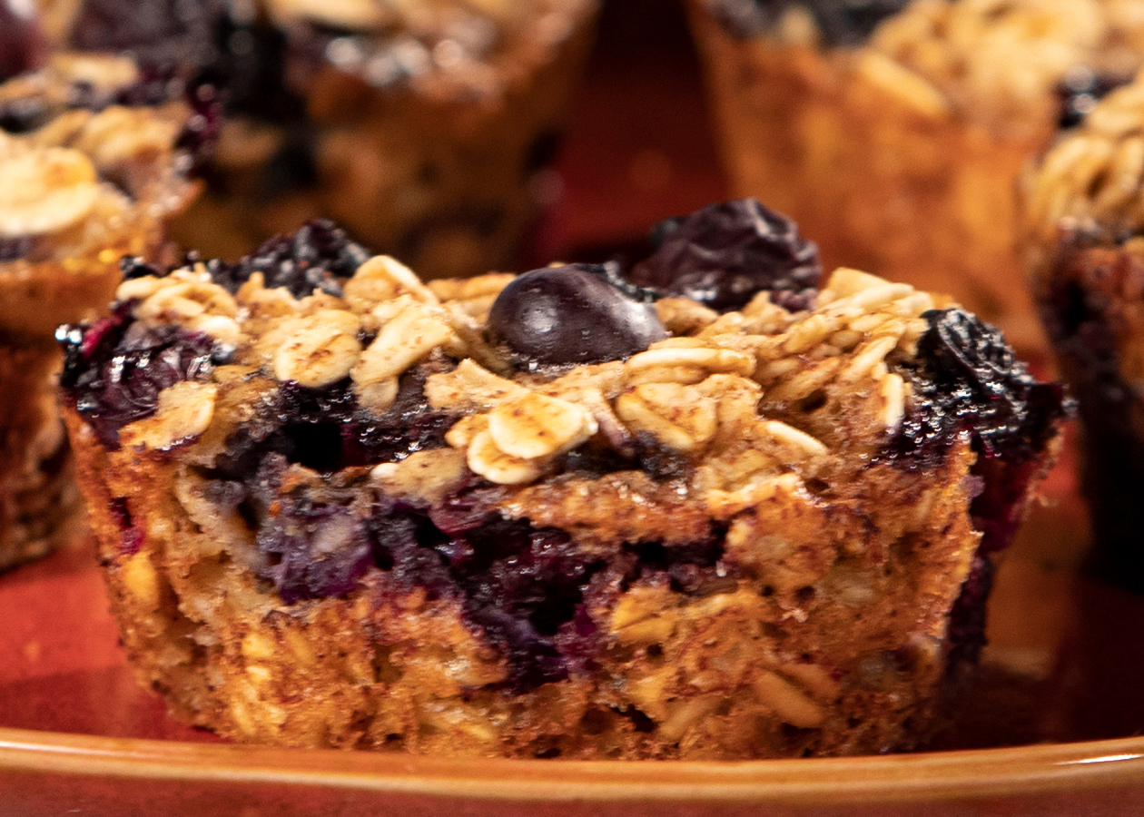 Banana Blueberry Oatmeal Cups